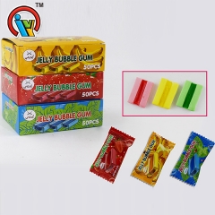 masticar caramelo de chicle con gelatina
