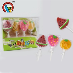 caramelo gomoso de la piruleta de la forma de la fruta