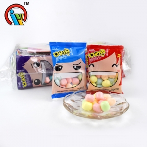 mini caramelo curruscante colorido de la melcocha del partido