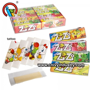 Chicle con sabor afrutado popular con tatuaje