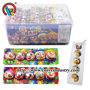 Galleta huevera de chocolate con mermelada